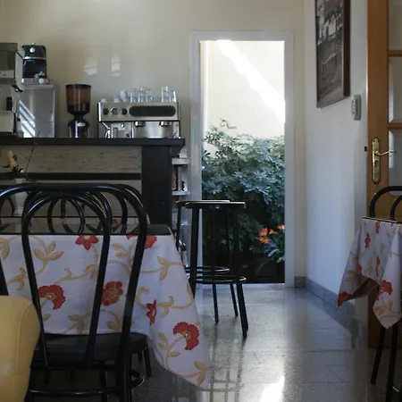 Maximiano Herculeo Hotel Córdoba