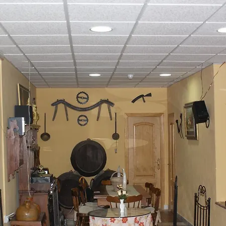 Maximiano Herculeo Hotel 2*