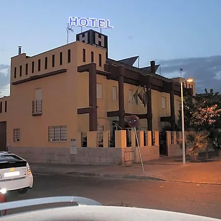 Maximiano Herculeo Hotel 2*
