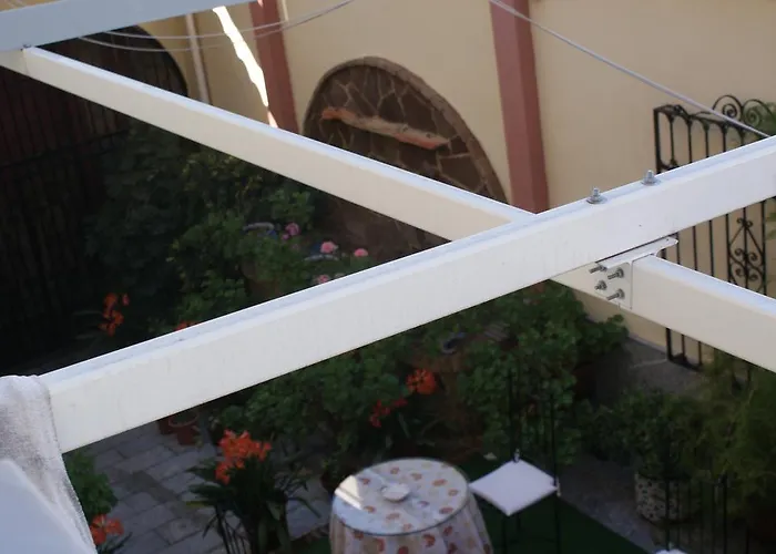 马克西米亚诺和谷里奥酒店