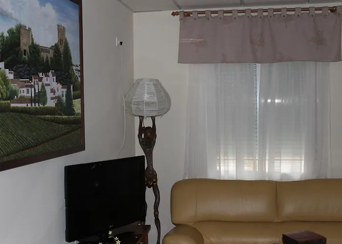 马克西米亚诺和谷里奥酒店 2*