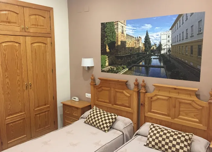 马克西米亚诺和谷里奥酒店 酒店 2*