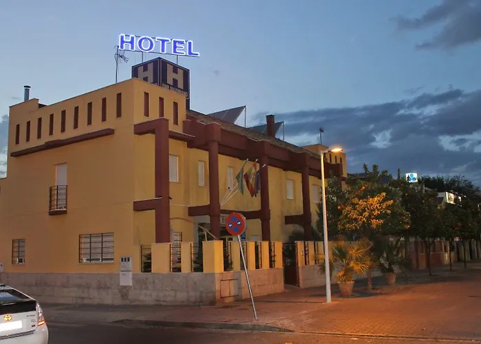 马克西米亚诺和谷里奥酒店 2*