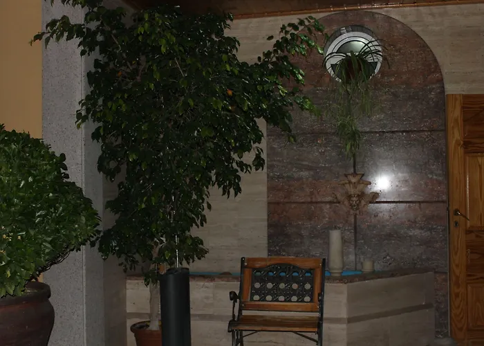 酒店 马克西米亚诺和谷里奥酒店