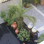 Maximiano Herculeo Отель