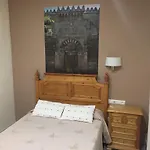 Maximiano Herculeo Отель 2*