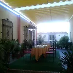 Maximiano Herculeo Отель 2*